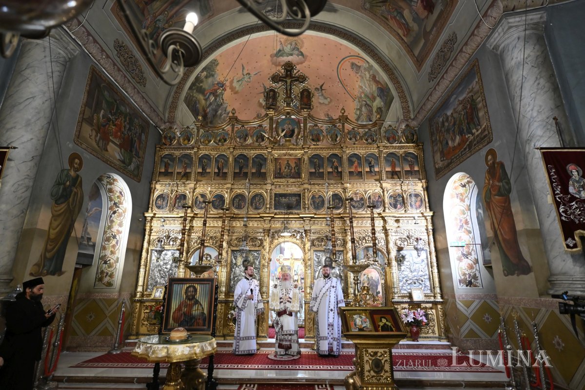 Sfântul Ierarh Calinic, cinstit la Mănăstirea Cernica 359923