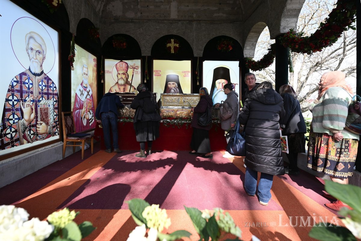 Sfântul Ierarh Calinic, cinstit la Mănăstirea Cernica 359930