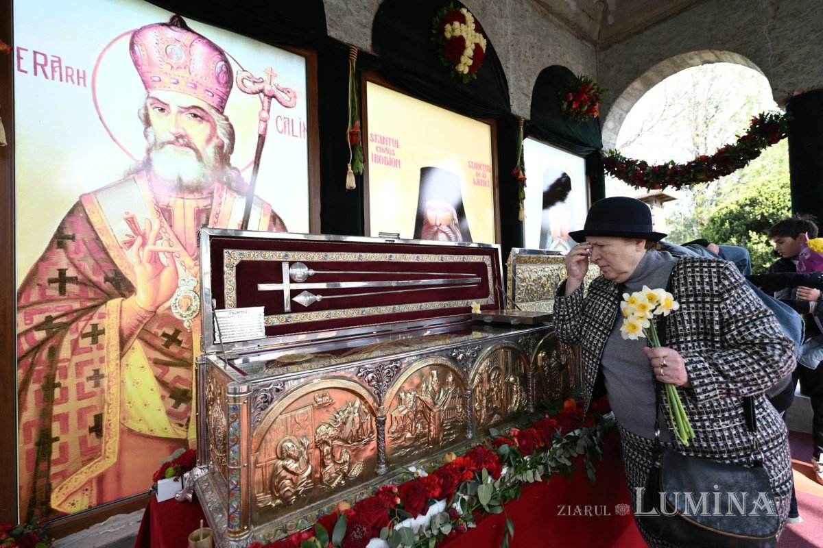 Sfântul Ierarh Calinic, cinstit la Mănăstirea Cernica 359932