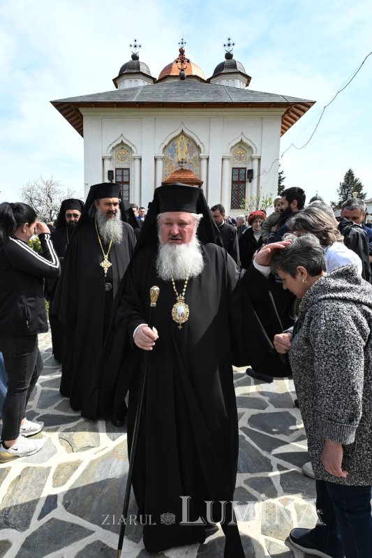 Sfântul Ierarh Calinic, cinstit la Mănăstirea Cernica 359936