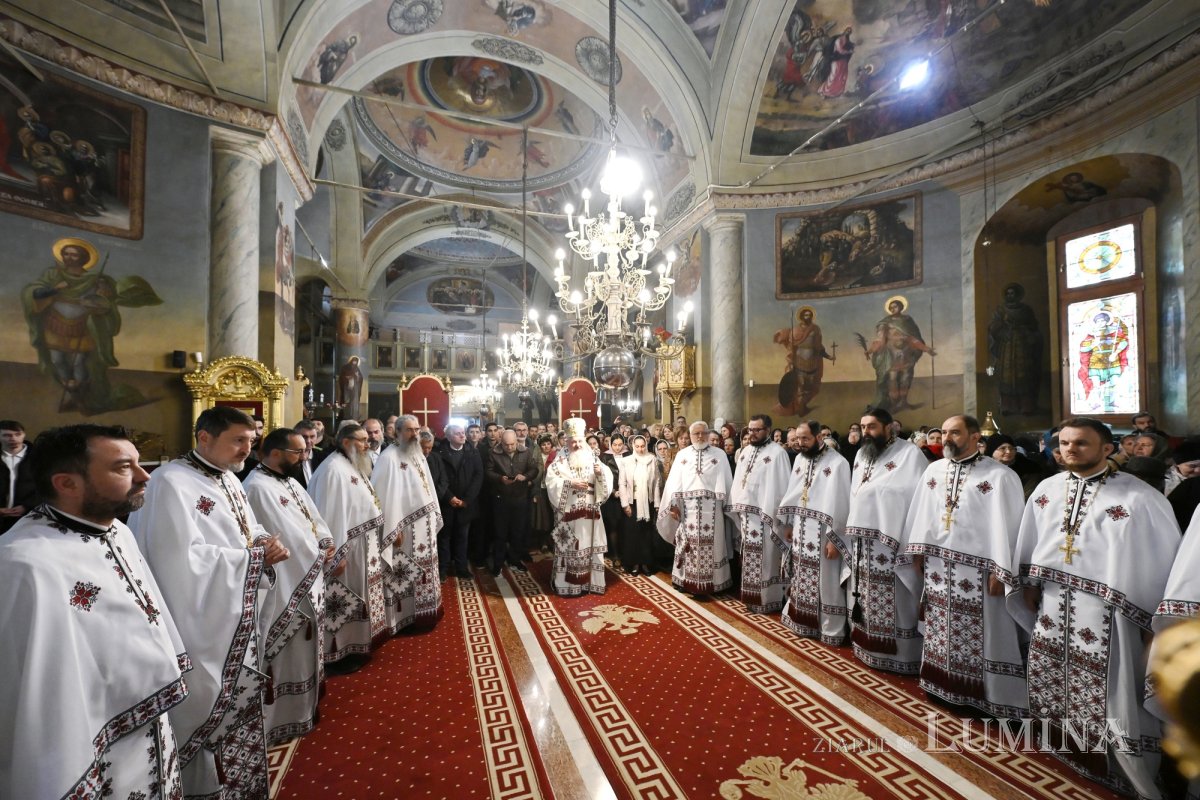 Sfântul Ierarh Calinic, cinstit la Mănăstirea Cernica 359940