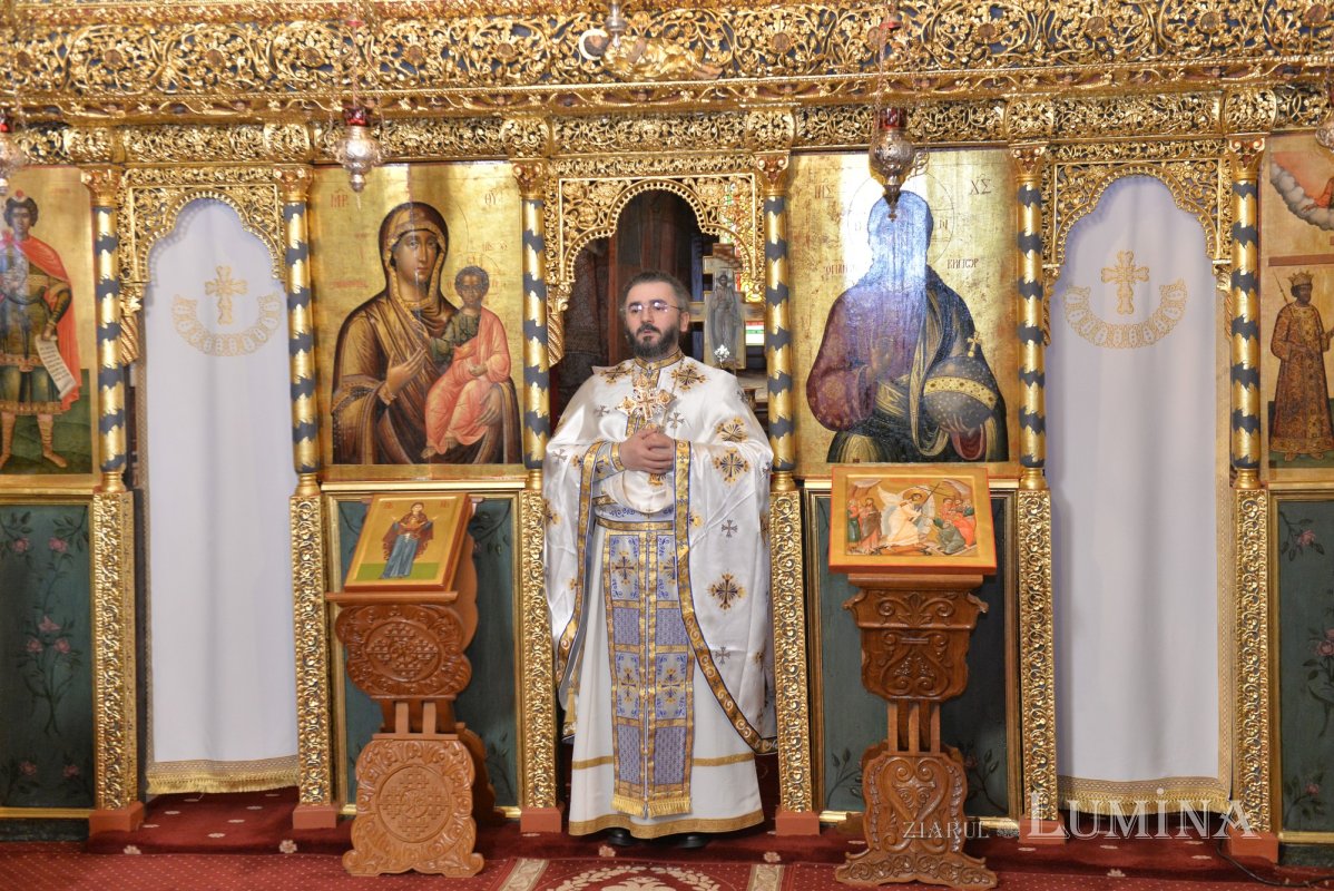 „Hristos, Cel înviat din morți, Izvorul tămăduirii și al mântuirii noastre” 360210