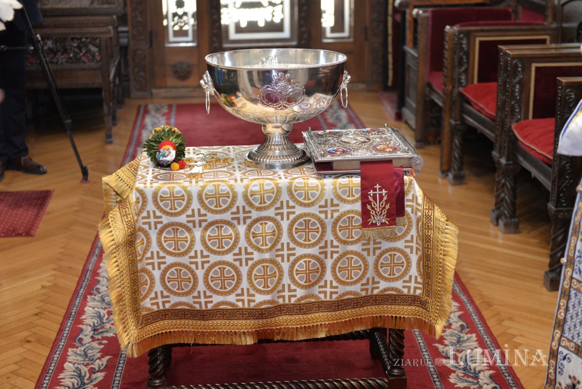 „Hristos, Cel înviat din morți, Izvorul tămăduirii și al mântuirii noastre” 360215