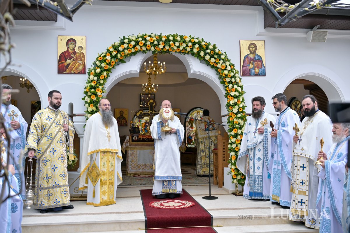 Izvorul Tămăduirii, hramul Mănăstirii Ghighiu 360384