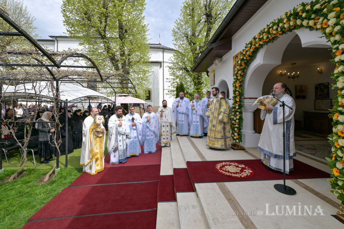 Izvorul Tămăduirii, hramul Mănăstirii Ghighiu 360386