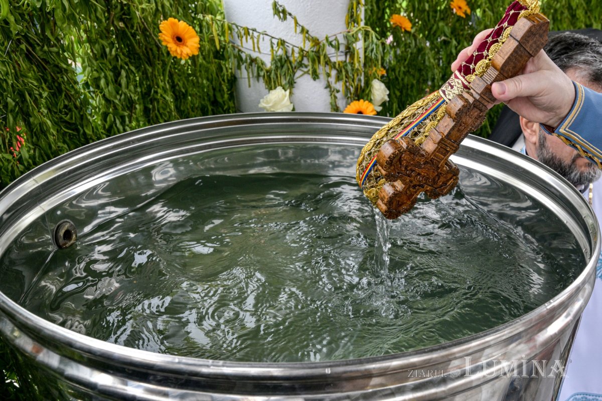 Izvorul Tămăduirii, hramul Mănăstirii Ghighiu 360392