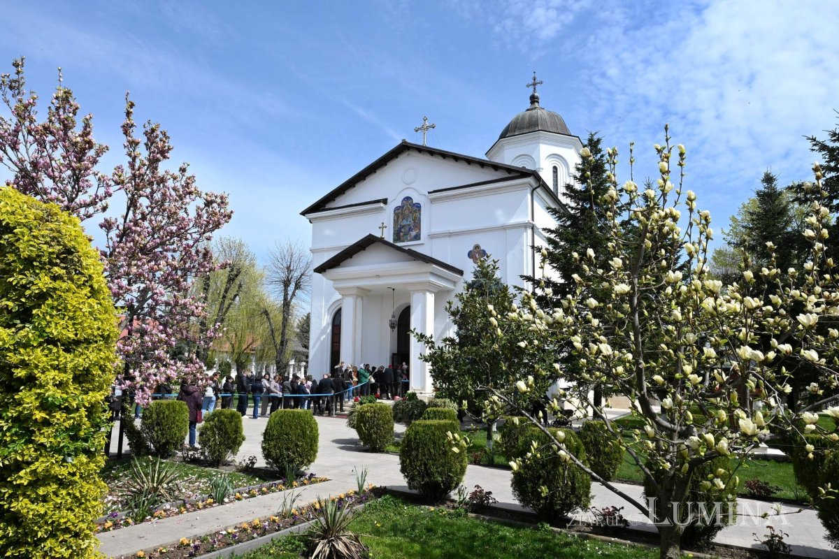 Sclipirile Luminii: Mănăstirea Ghighiu 360138