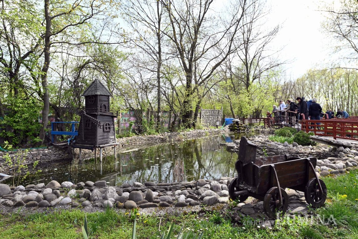 Sclipirile Luminii: Mănăstirea Ghighiu 360144