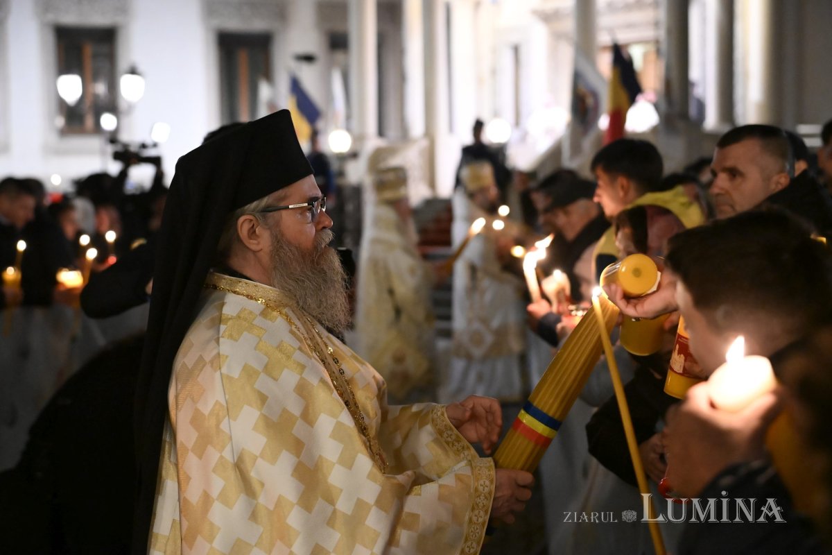 Hristos, înviind din morţi, ne-a eliberat de teama morţii 360570