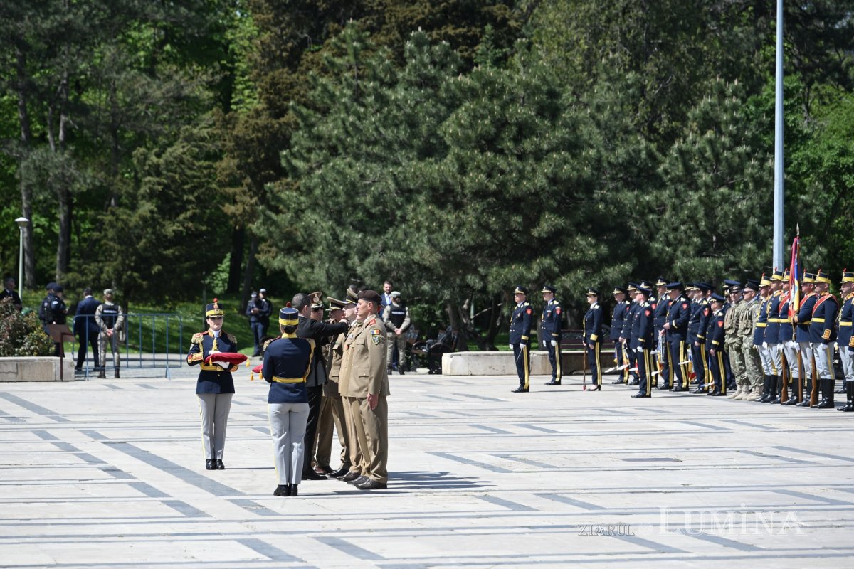 Ziua Forțelor Terestre Române 360853