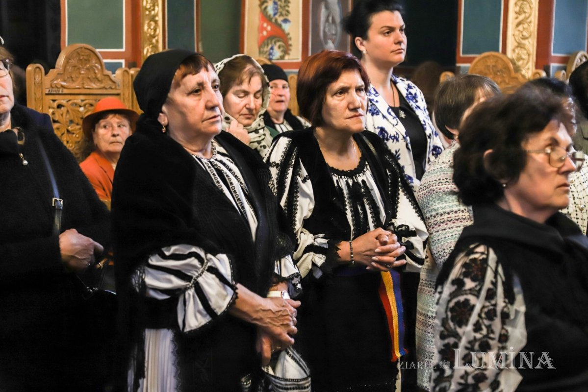 Binecuvântare arhierească pentru comunitatea din Sibiu - Valea Aurie 361038