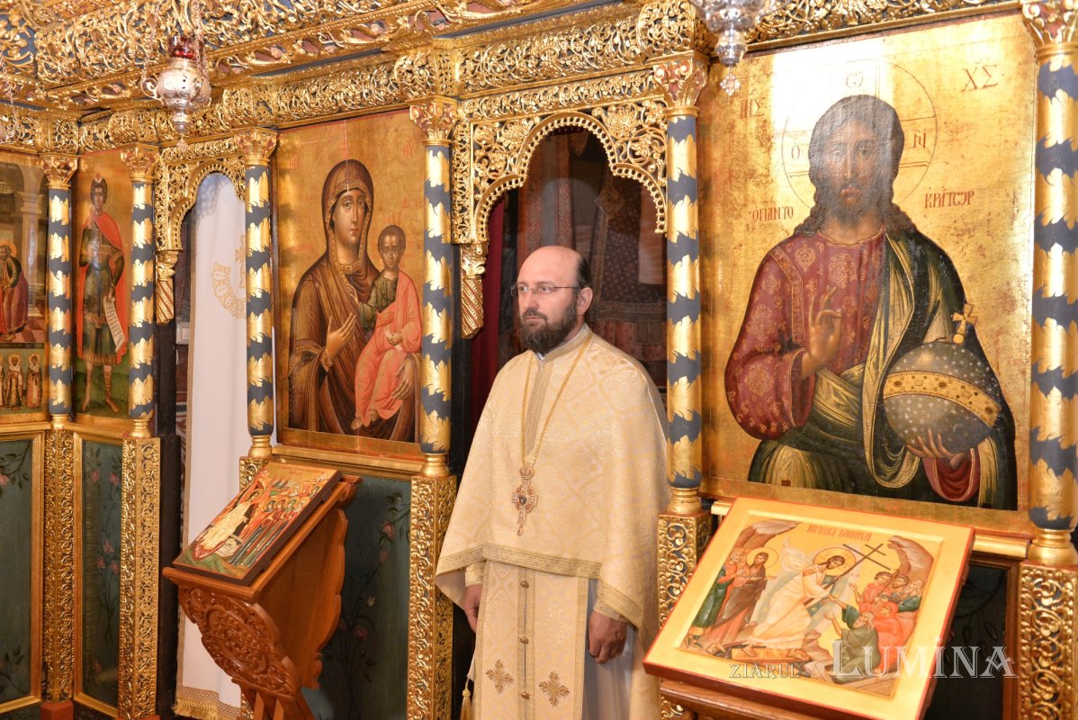 „Femeile Mironosițe sunt modele de curaj, credință și evlavie în Biserică” 361026