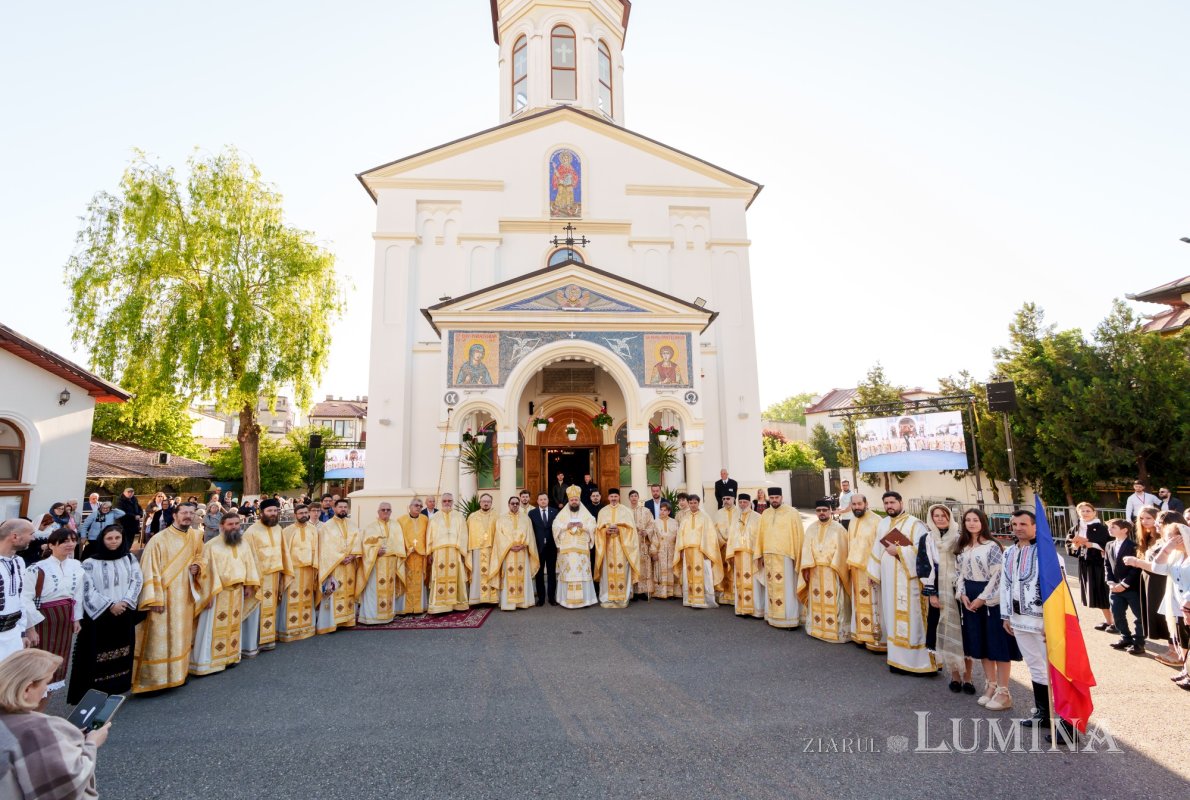 Sfințirea Bisericii „Sfântul Pantelimon”- Foișorul de Foc din Capitală 361066