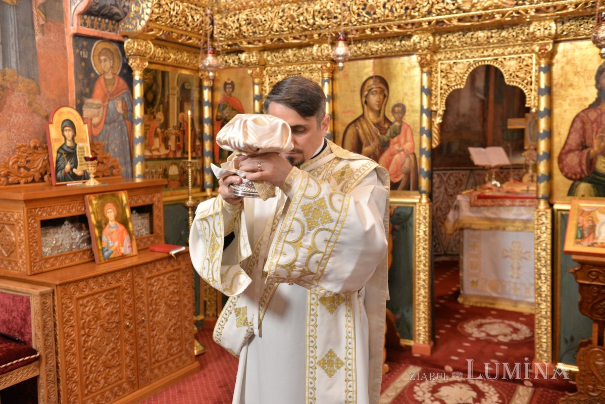 „Iisus Hristos este Izvorul harului și al adevărului” 362212