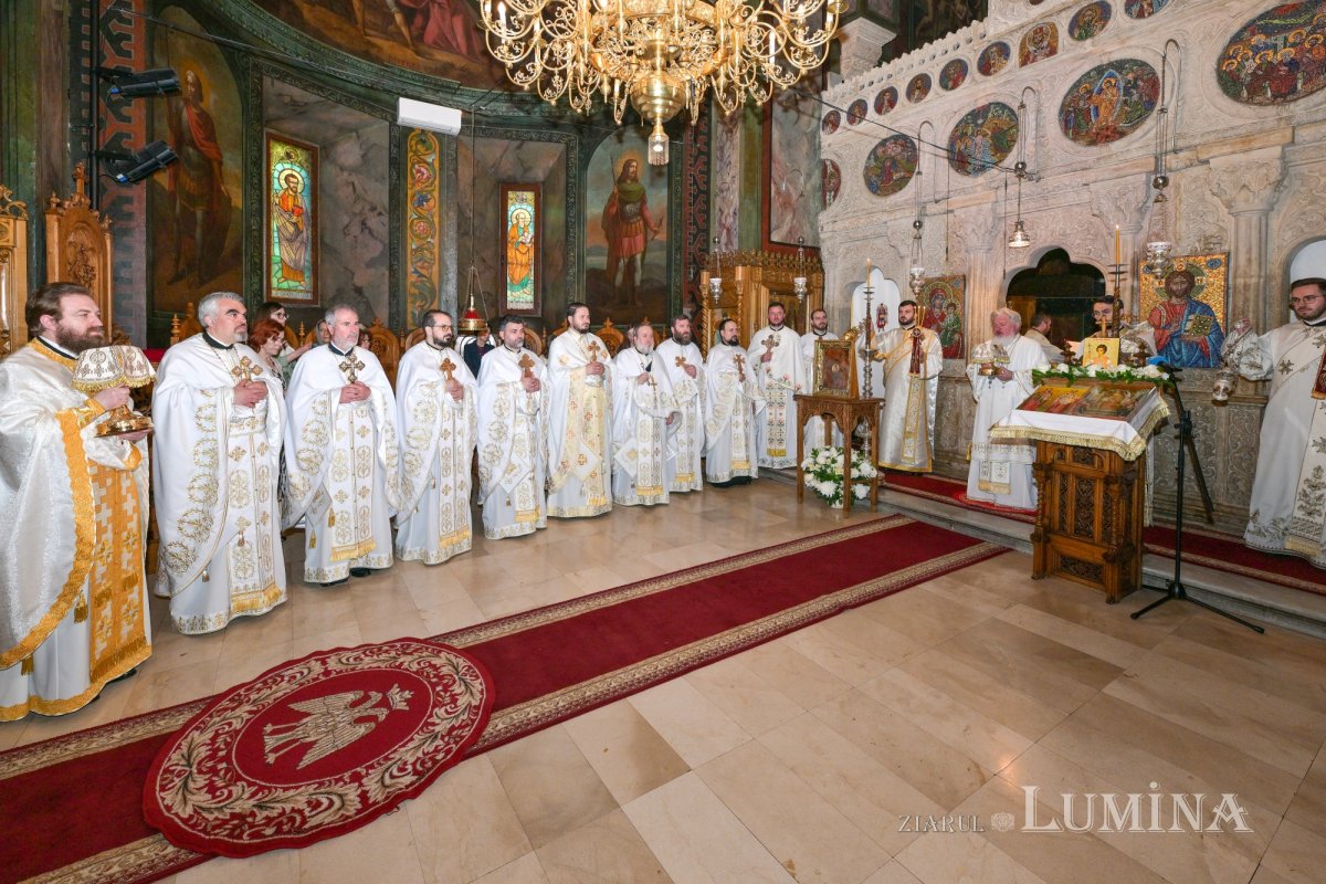 Hirotonie întru preot la o mănăstire istorică din București 362483
