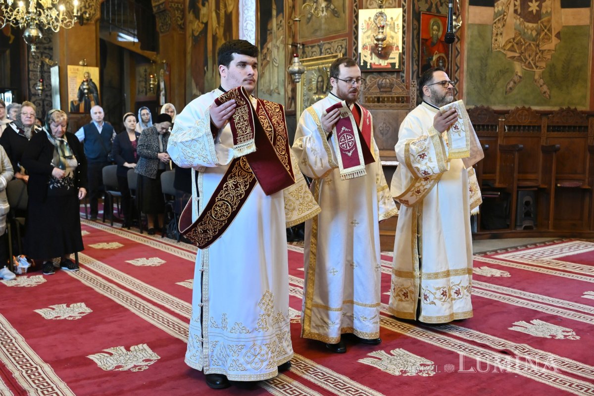 Liga Tinerilor Creștini Ortodocși din sectorul 2 și‑a cinstit ocrotitorul 362507