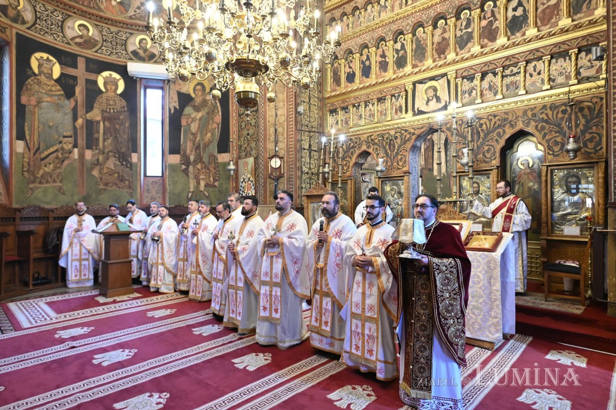 Liga Tinerilor Creștini Ortodocși din sectorul 2 și‑a cinstit ocrotitorul 362510