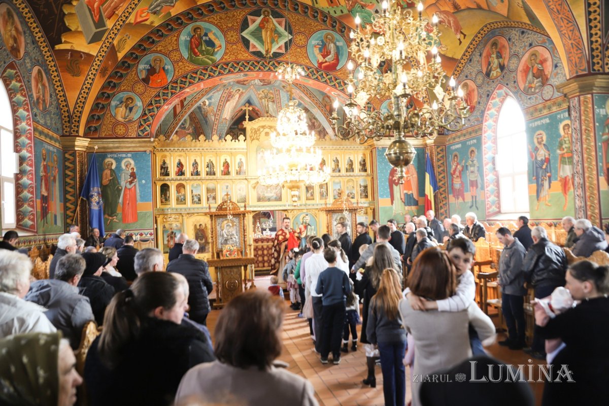 Familia preotului, inima comunităţii din Lisa 362619