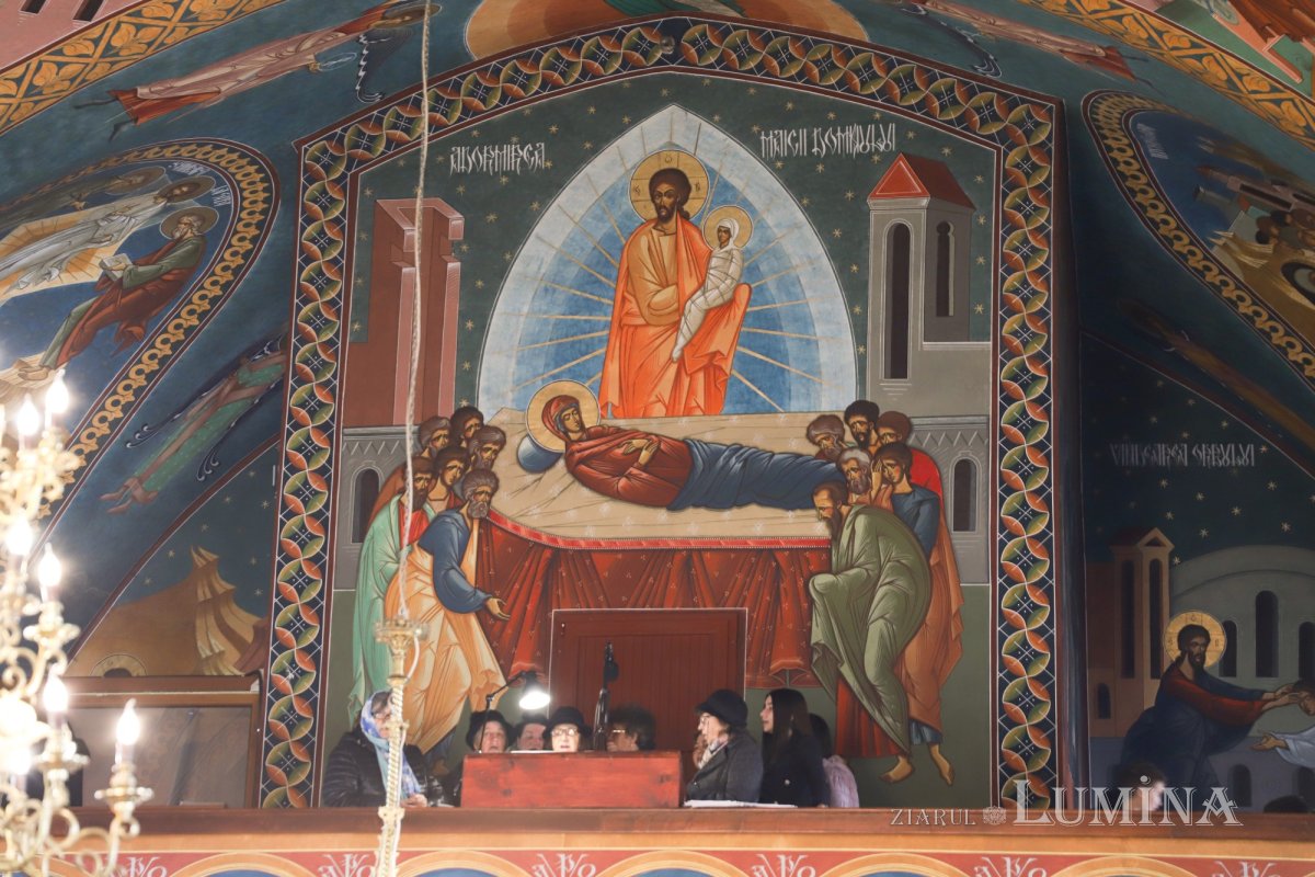 Familia preotului, inima comunităţii din Lisa 362621