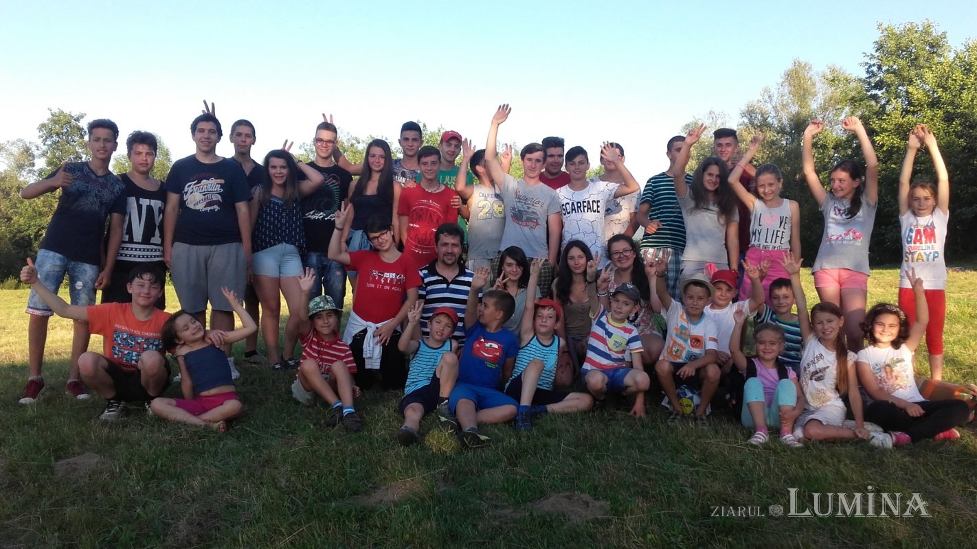 Familia preotului, inima comunităţii din Lisa 362626