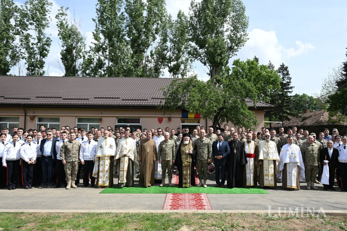 Sfințirea capelei Brigăzii 1 Sprijin Manevră „Argedava” din București  362743