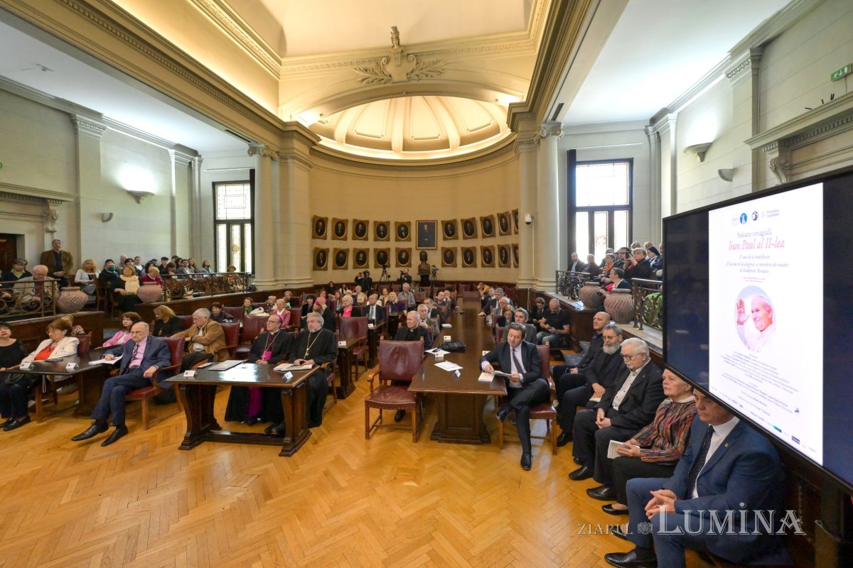 Sesiune omagială „Ioan Paul al II‑lea” la Academia Română 363058