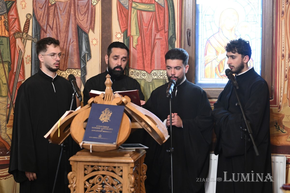 Sfințirea centrului multifuncțional al Parohiei Dragomirești-Deal din Ilfov 363122