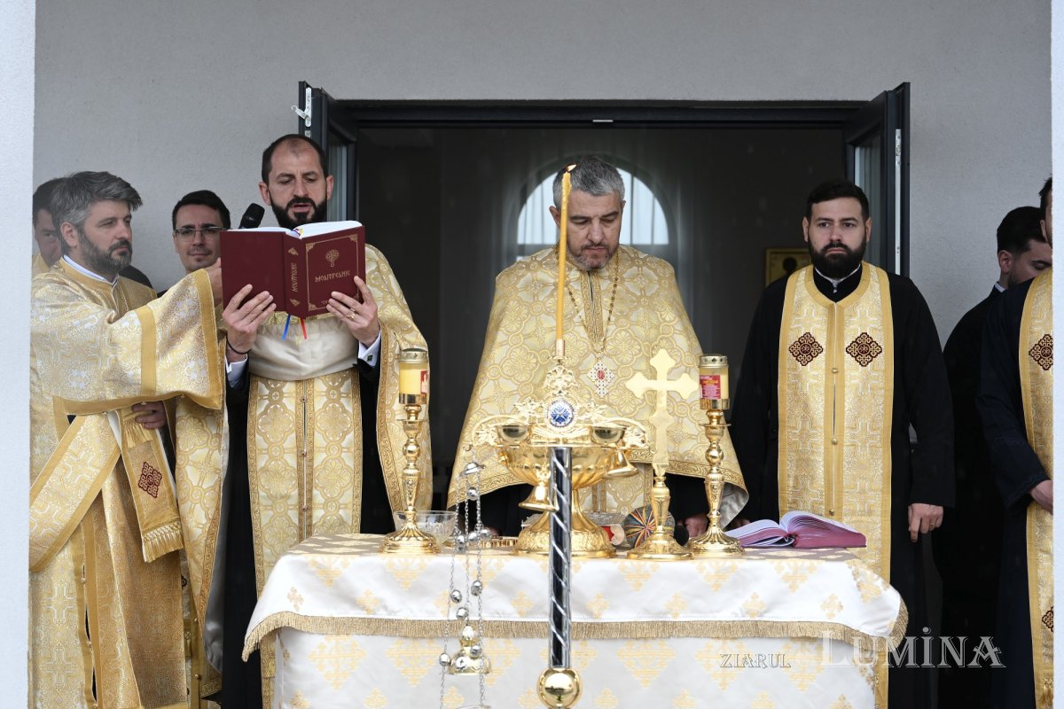 Sfințirea centrului multifuncțional al Parohiei Dragomirești-Deal din Ilfov 363134