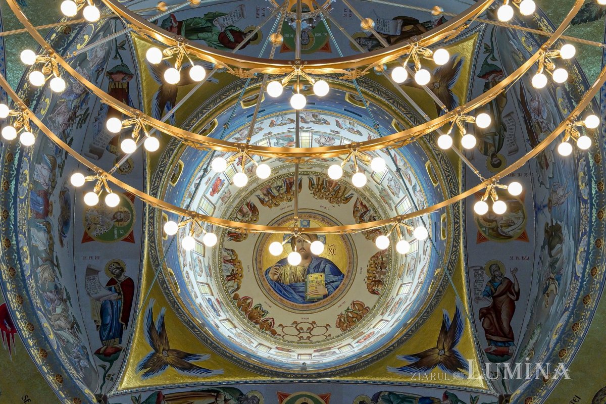 Lucrările de pictură la Catedrala Națională în lumina sărbătorii Înălțării Domnului 363225