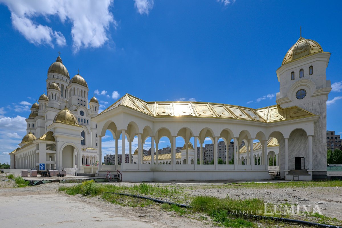 Lucrările de pictură la Catedrala Națională în lumina sărbătorii Înălțării Domnului 363226