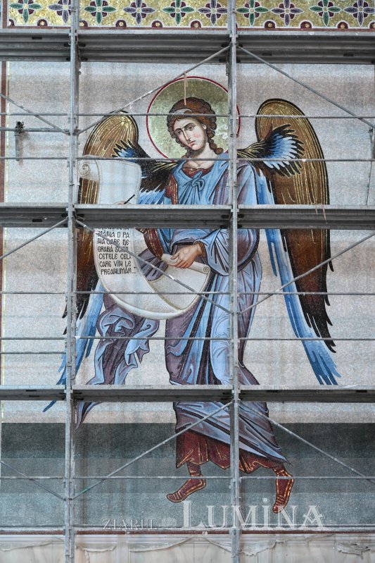 Lucrările de pictură la Catedrala Națională în lumina sărbătorii Înălțării Domnului 363242
