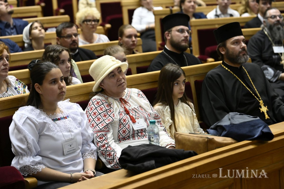 Premierea câștigătorilor a două concursuri naționale organizate de Patriarhia Română 363302