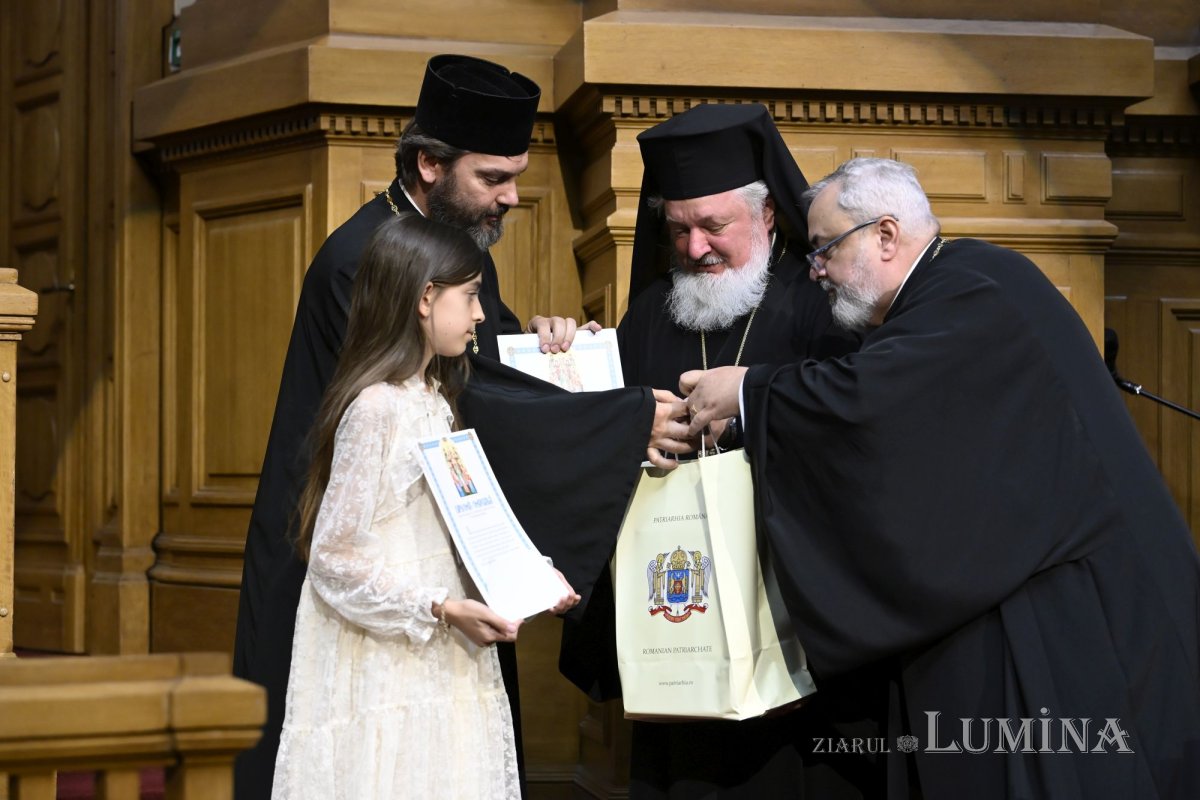 Premierea câștigătorilor a două concursuri naționale organizate de Patriarhia Română 363309
