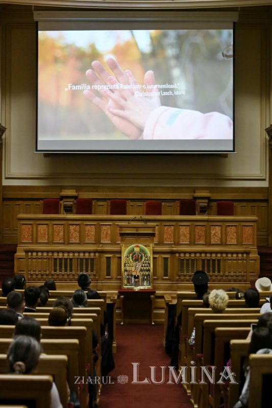 Premierea câștigătorilor concursului național catehetic la Palatul Patriarhiei 363307