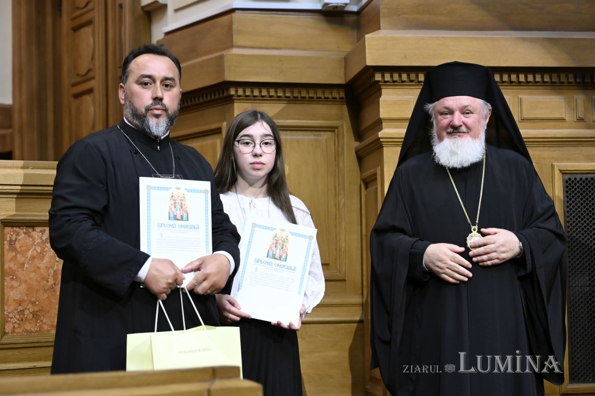 Premierea câștigătorilor concursului național catehetic la Palatul Patriarhiei 363320
