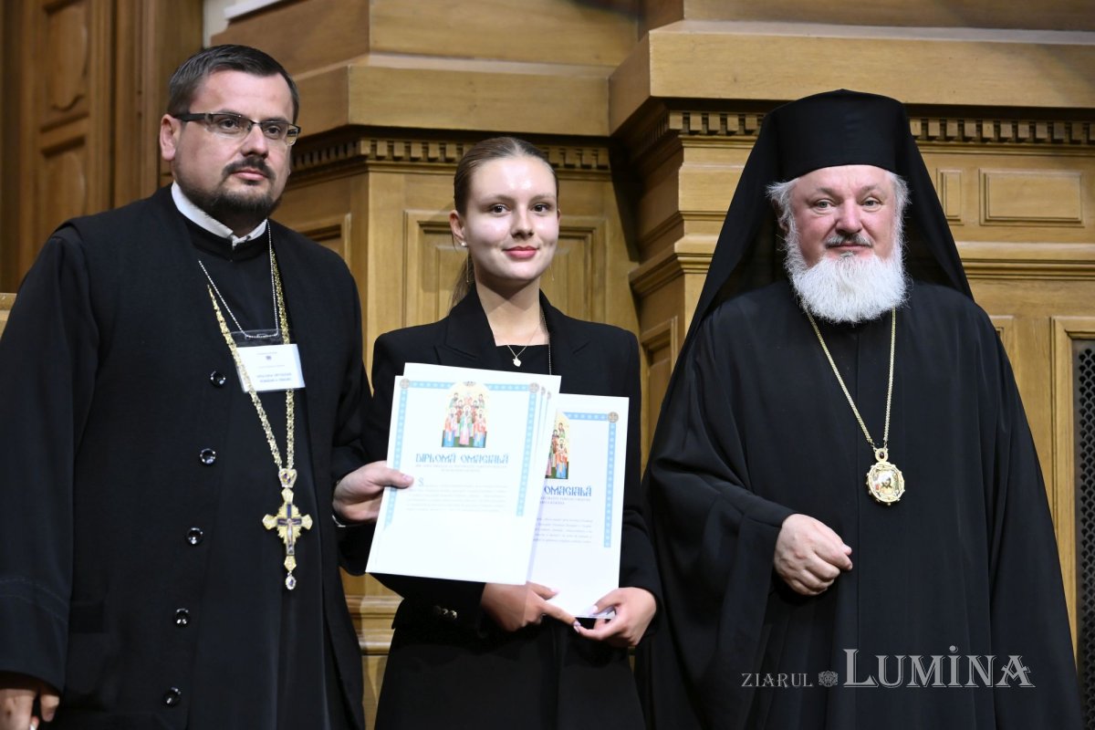 Premierea câștigătorilor concursului național catehetic la Palatul Patriarhiei 363324