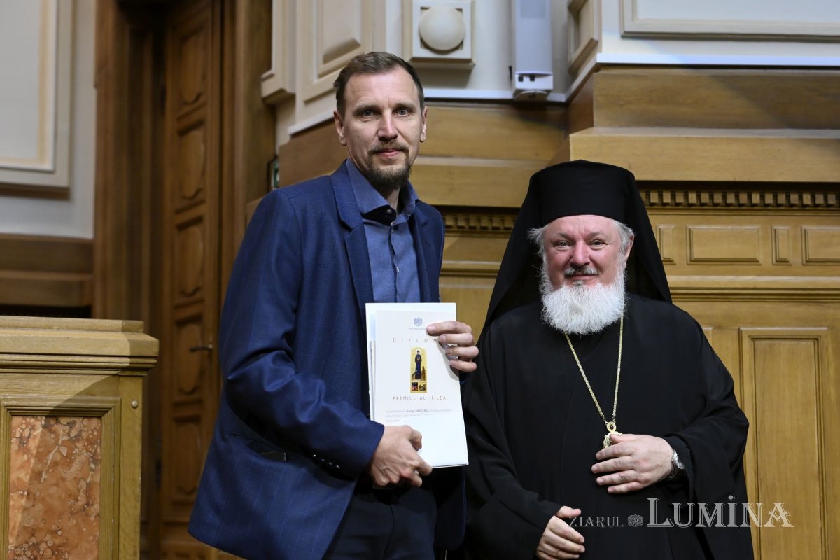 Premierea câștigătorilor concursului național catehetic la Palatul Patriarhiei 363342