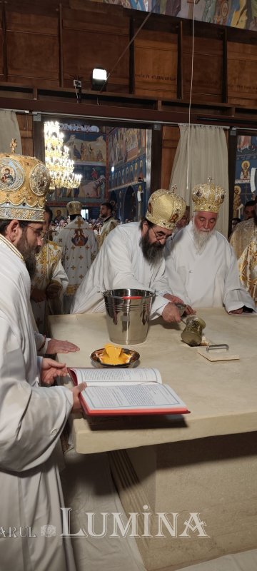 Ziua cea mare a românilor ortodocşi din capitala Spaniei 363635