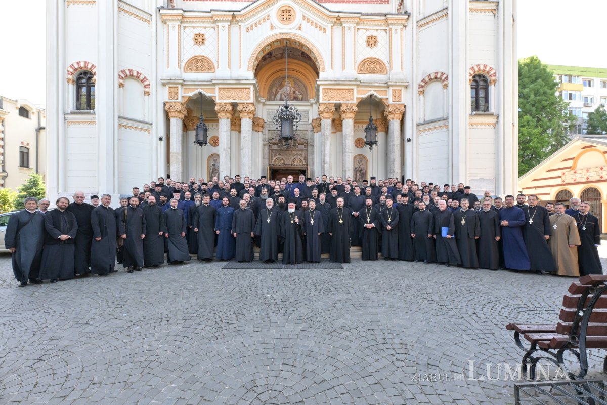 Conferință preoțească semestrială la Palatul Patriarhiei 363773
