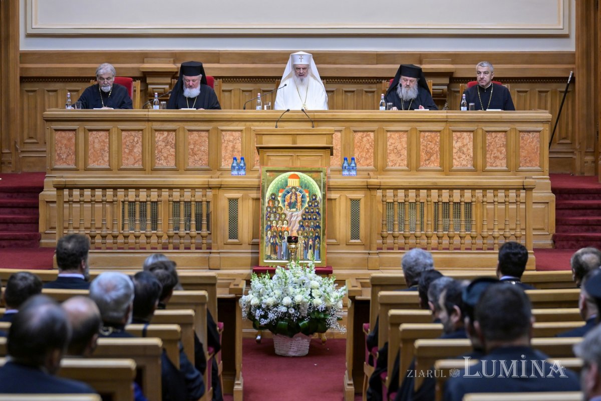 Conferință preoțească semestrială la Palatul Patriarhiei 363778