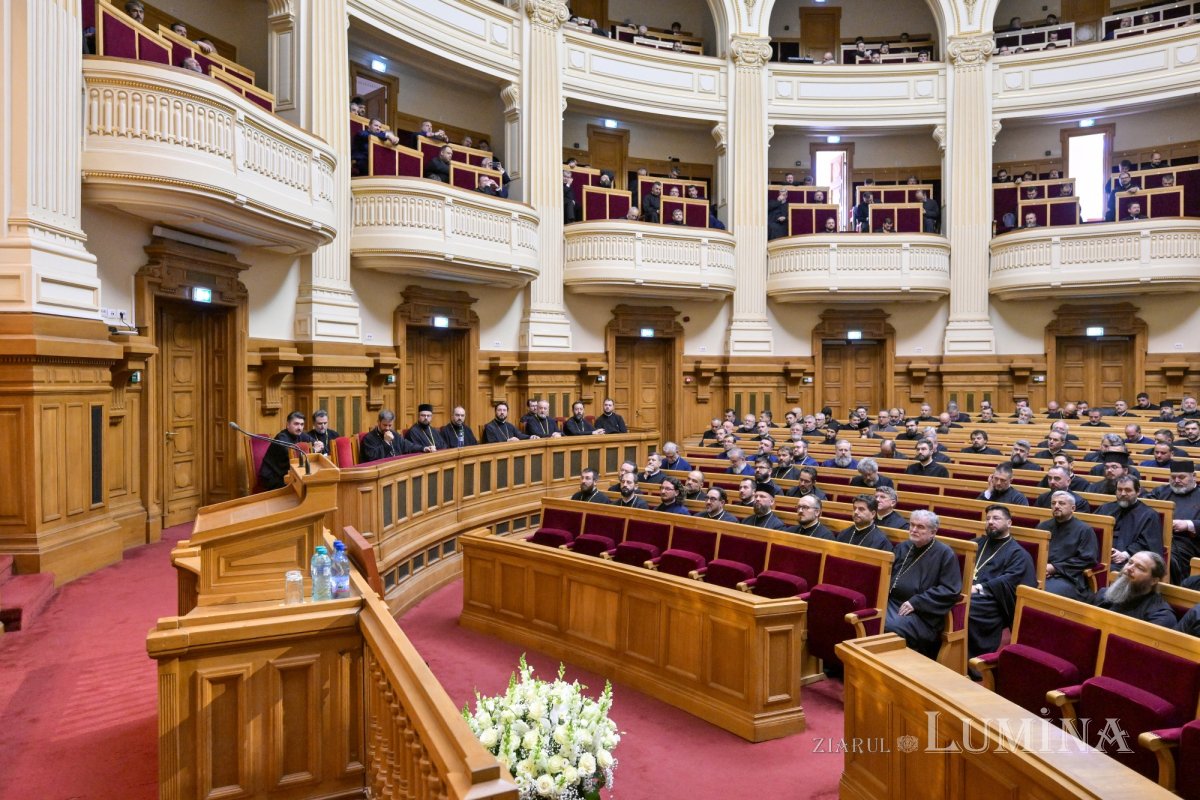 Conferință preoțească semestrială la Palatul Patriarhiei 363783
