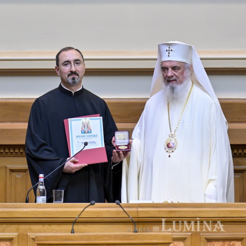 Conferință preoțească semestrială la Palatul Patriarhiei 363802
