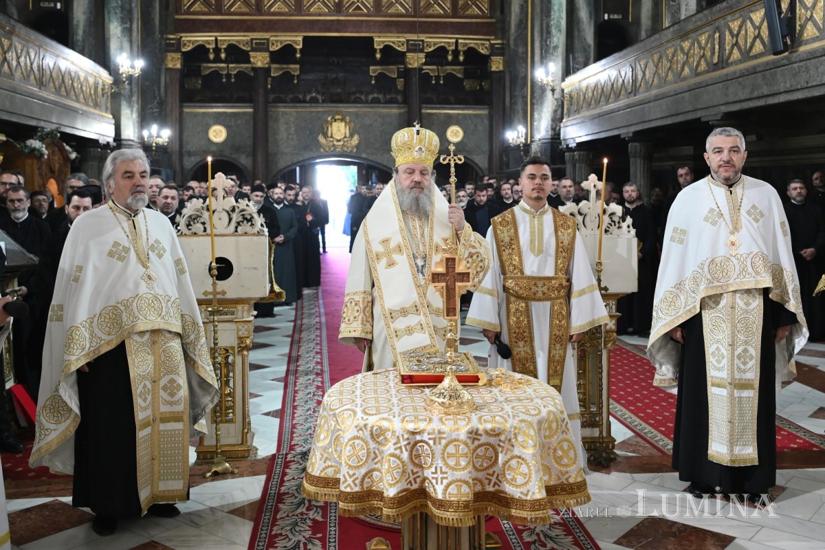 Clericii din județul Prahova s-au reunit la Palatul Patriarhiei din București 363870