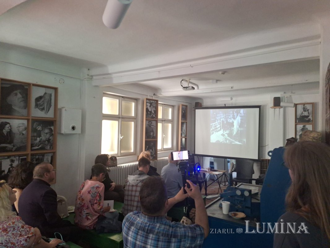 Maraton poetic la Casa Mărțișor 363824