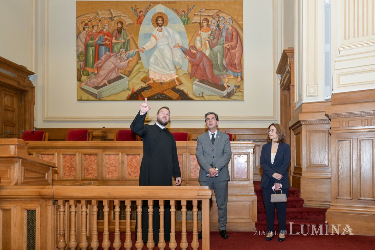 Ministrul adjunct al Macedoniei și Traciei (Grecia) în vizită la Palatul Patriarhiei 363909