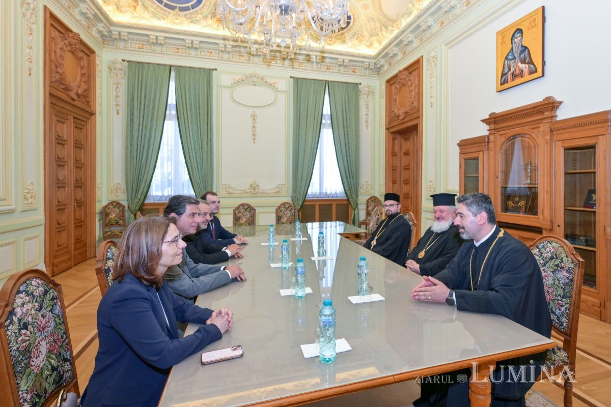 Ministrul adjunct al Macedoniei și Traciei (Grecia) în vizită la Palatul Patriarhiei 363913