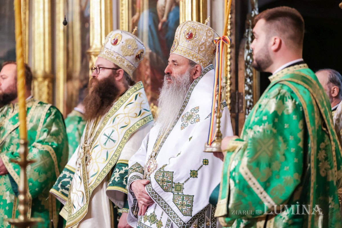 Praznicul Cincizecimii la Catedrala Mitropolitană din Iași 364285
