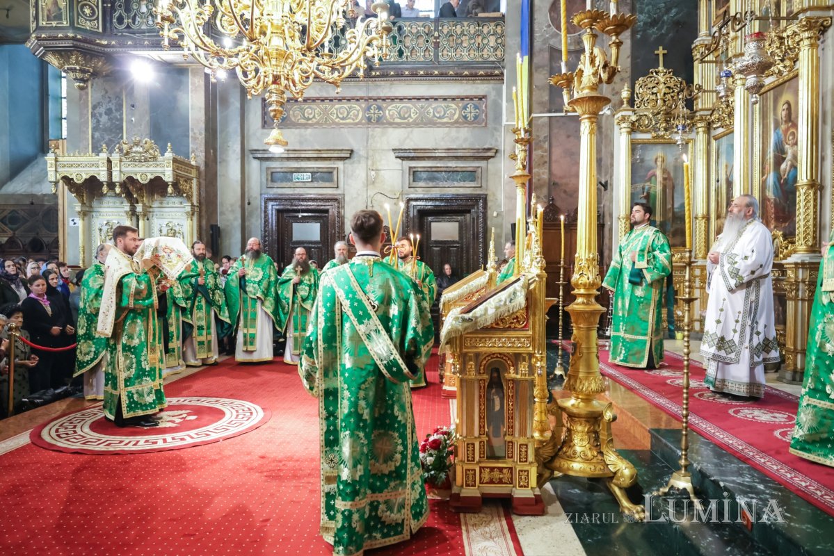 Praznicul Cincizecimii la Catedrala Mitropolitană din Iași 364287