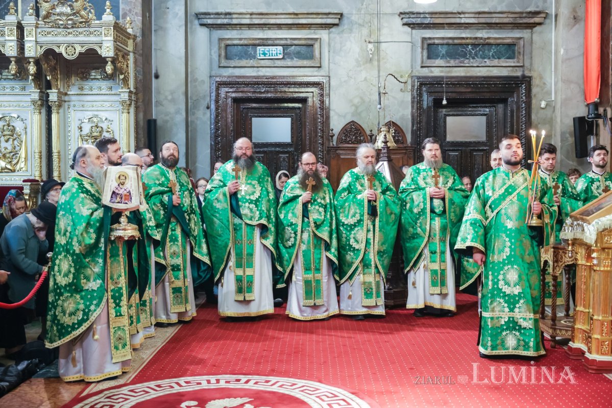 Praznicul Cincizecimii la Catedrala Mitropolitană din Iași 364288
