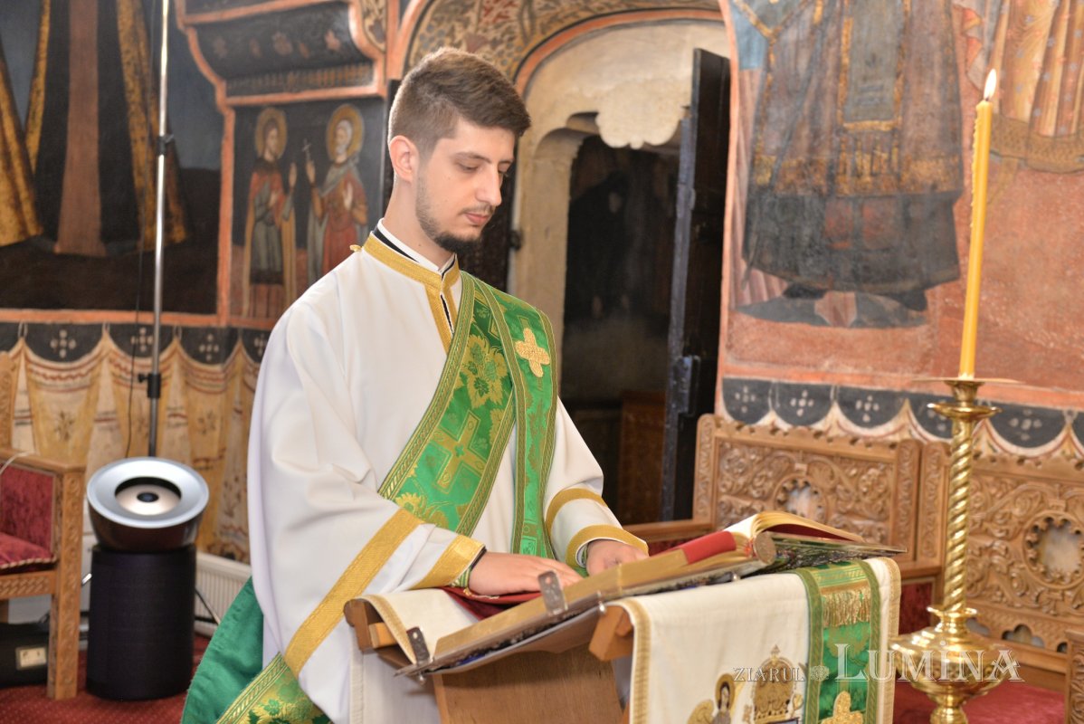 „Prin lucrarea Duhului Sfânt, omul se modelează după chipul lui Hristos” 364270